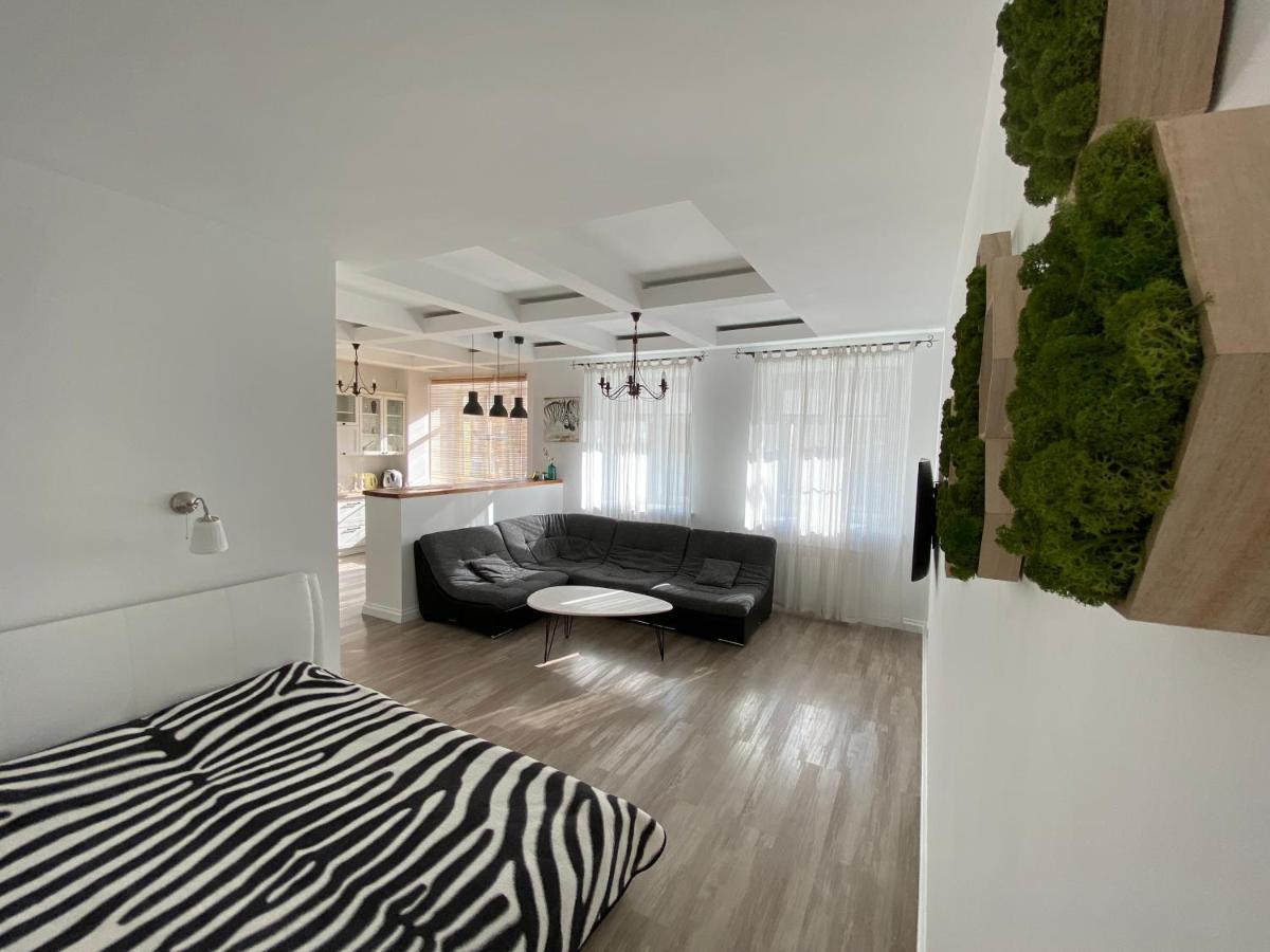 Bright Apartment Gomel Eksteriør bilde